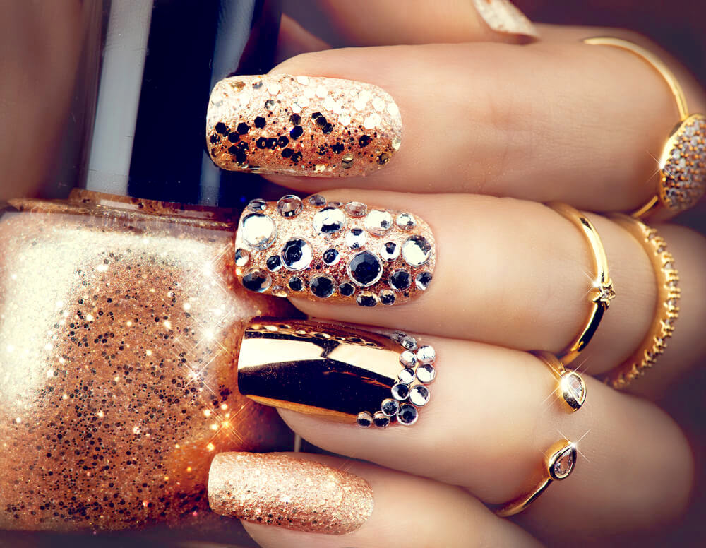 gold nail art
