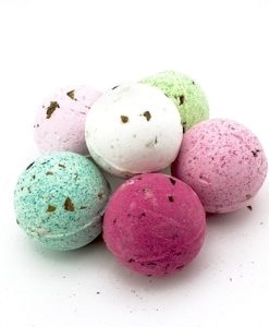 Beauty Frizz Bath Bombs Set of 6