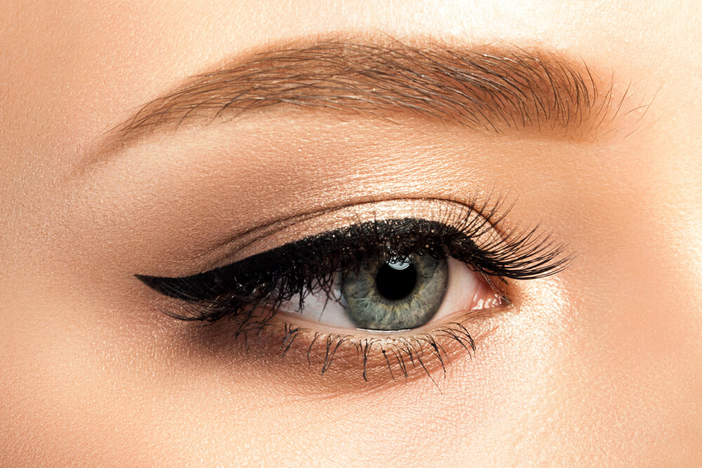 Classic cat-eye eyeliner look